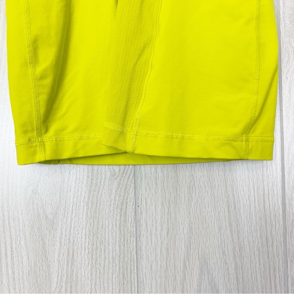 Lululemon | Energy Racerback Tank Top in Split Pea Size 4 - Picture 7 of 11